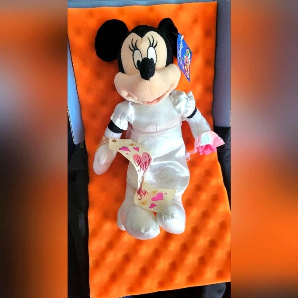 RARE Vintage DISNEY Minnie Mouse Bride to Be Silk Soft Doll White Dress …